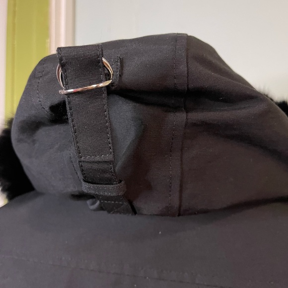 Moose Knuckles ( Pre-loved ) Jacket - Picture 7 of 13